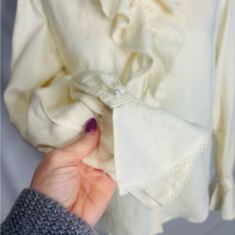 Lauren Ralph Lauren 100% Linen Ruffle Front Pearl Button up Blouse Size tag - Picture 5 of 10